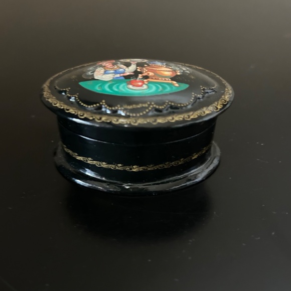 Russian Trinket Box. NWOT - Picture 2 of 5